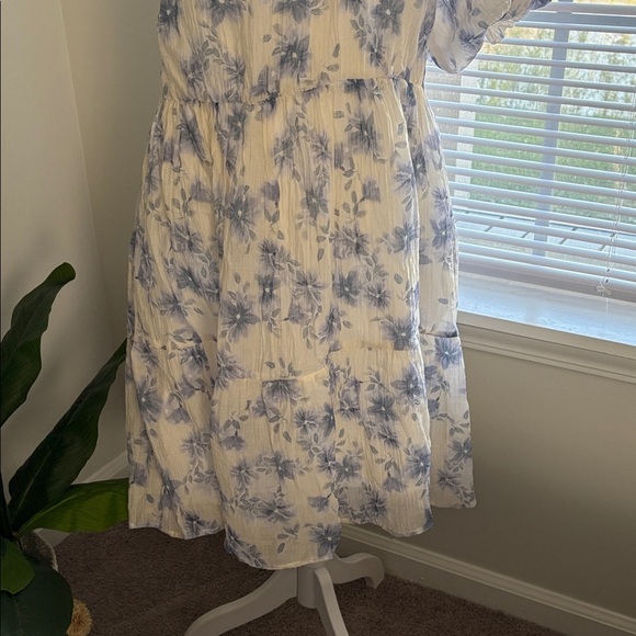 ARULA. Floral One-Shoulder Dress.  SIZE.  1X - Picture 7 of 13